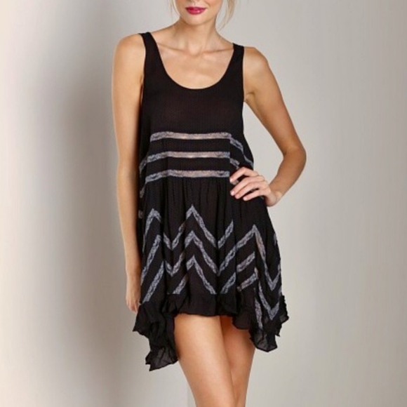 Free People Dresses & Skirts - Free people Viole and Lace  Trapeze Slip Dress Black XS